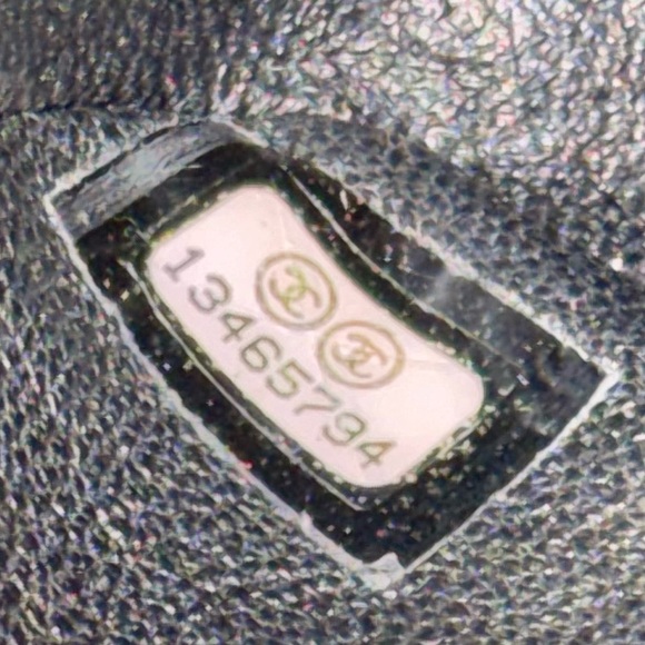 40% OFF! CHANEL Black Camellia-Embossed Lambskin Classic Medium Double Flap Bag - Picture 15 of 16